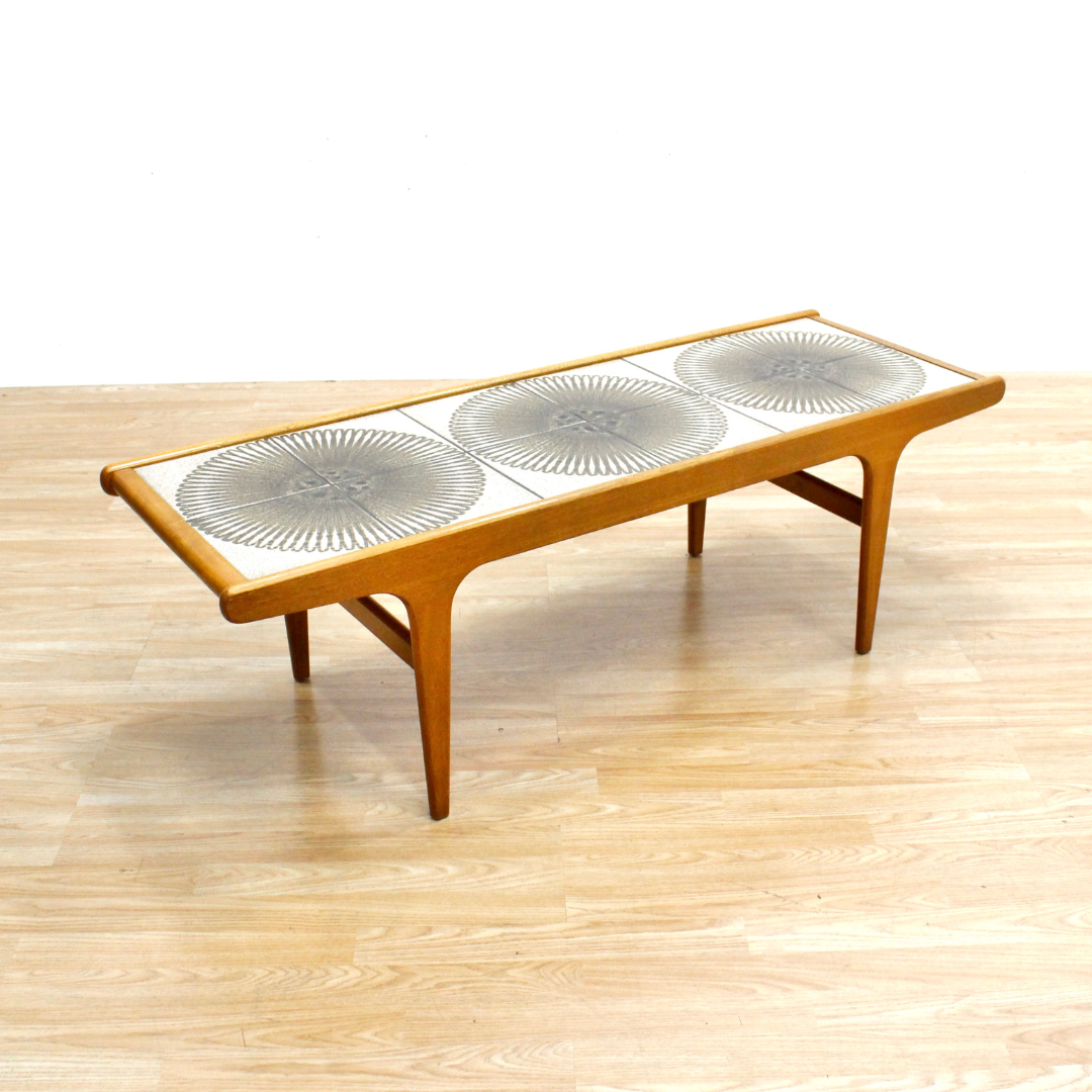 MID CENTURY TEAK & TILE COFFEE TABLE