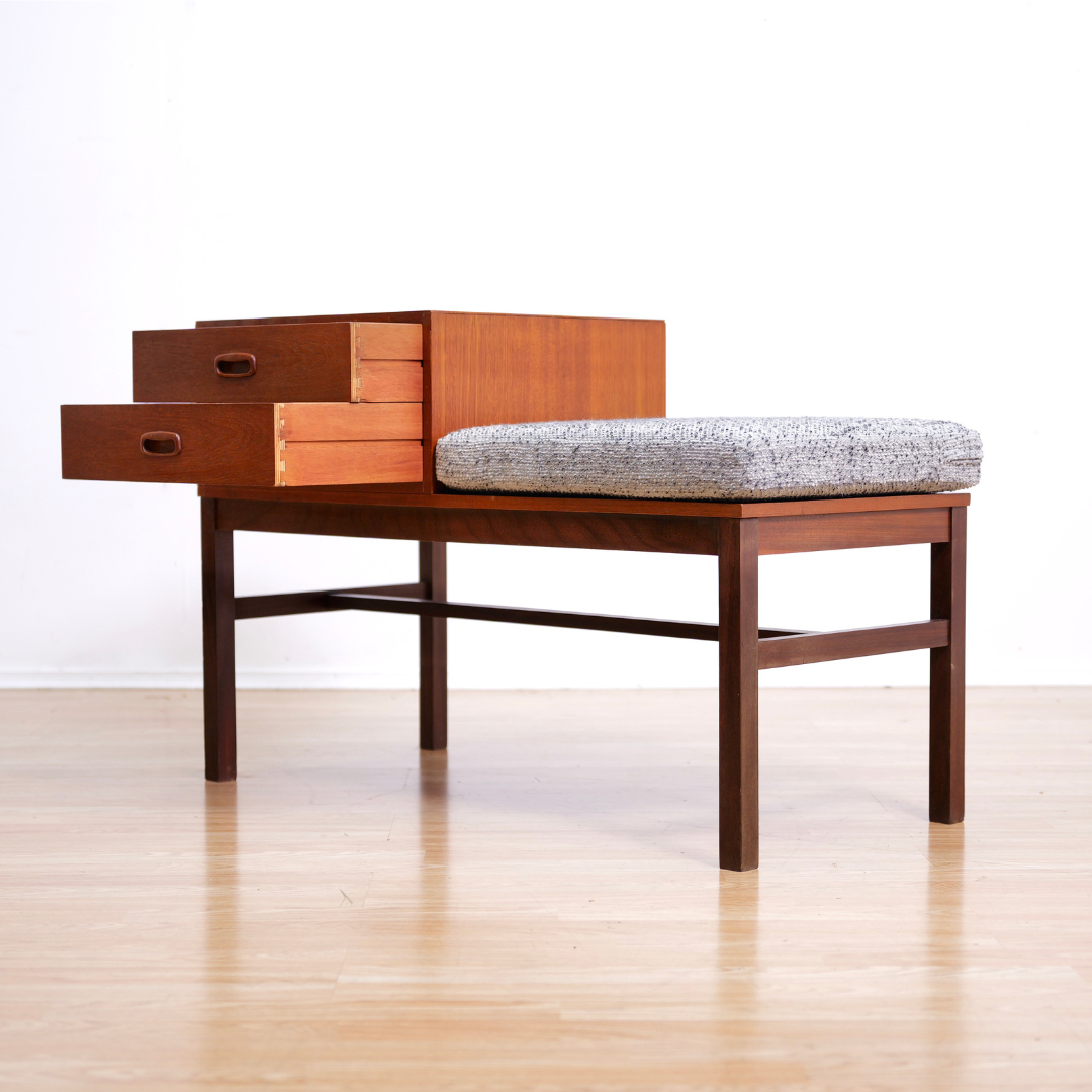 VINTAGE DANISH MODERN TEAK ENTRYWAY GOSSIP BENCH