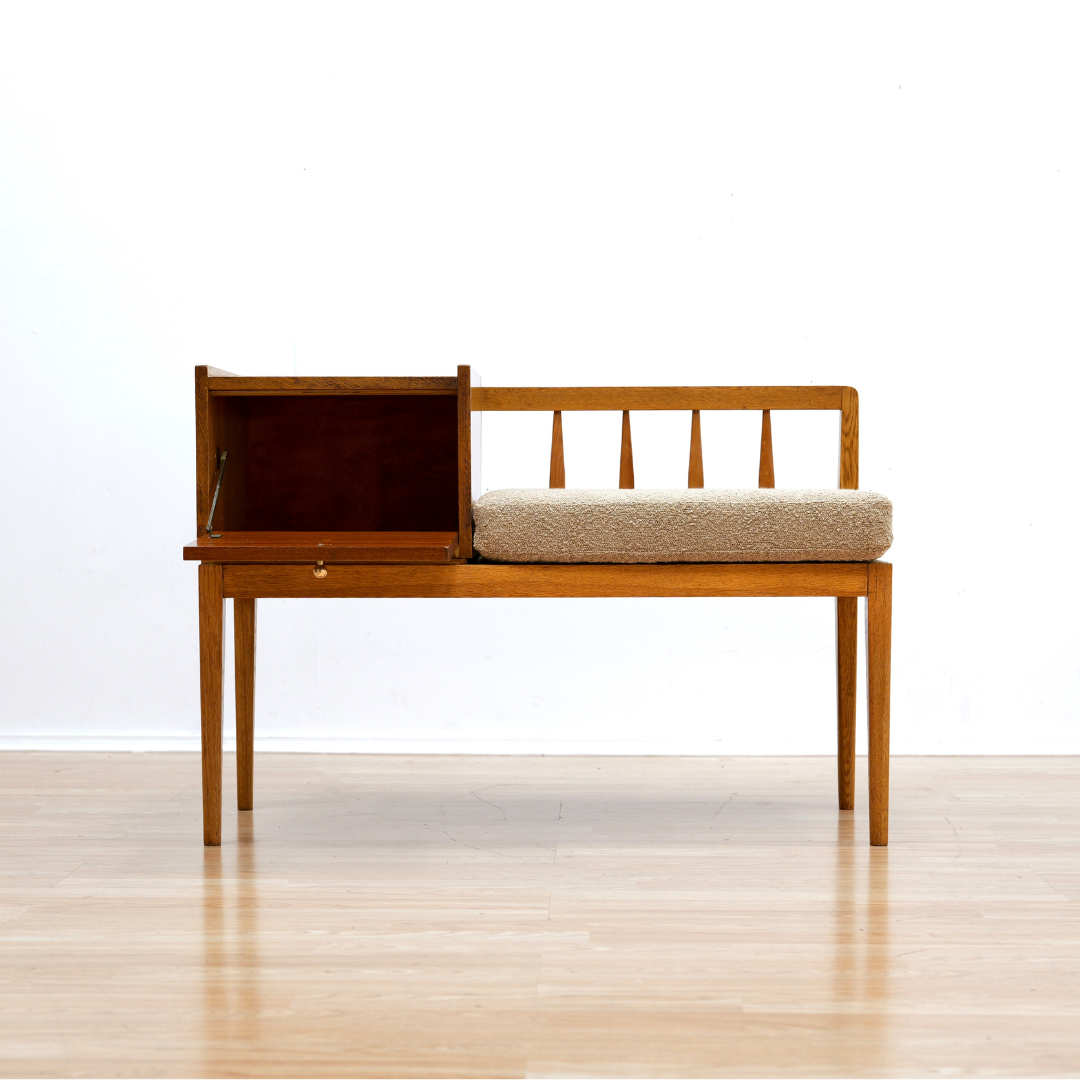 MID CENTURY ENTRYWAY BENCH IN OAK & BOUCLE