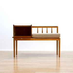 MID CENTURY ENTRYWAY BENCH IN OAK & BOUCLE