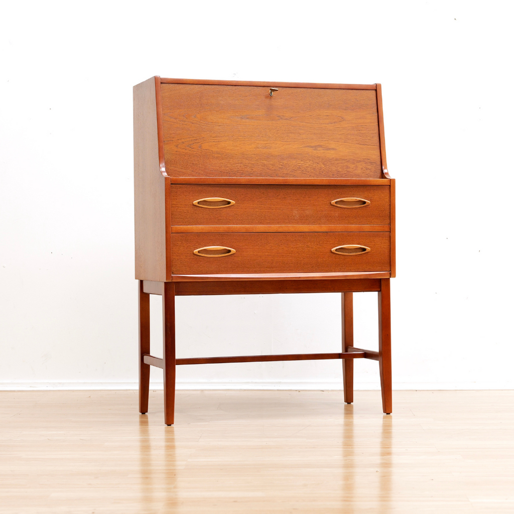 MID CENTURY TEAK DANISH DESK BUREAU BY JENTIQUE FURNITURE