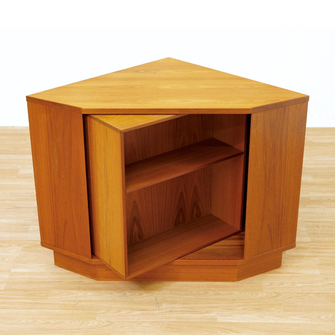 Danish Modern Revolving Corner Bar in Teak by Vildbjerg Mobelfabik ...