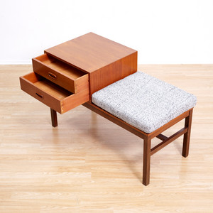 VINTAGE DANISH MODERN TEAK ENTRYWAY GOSSIP BENCH
