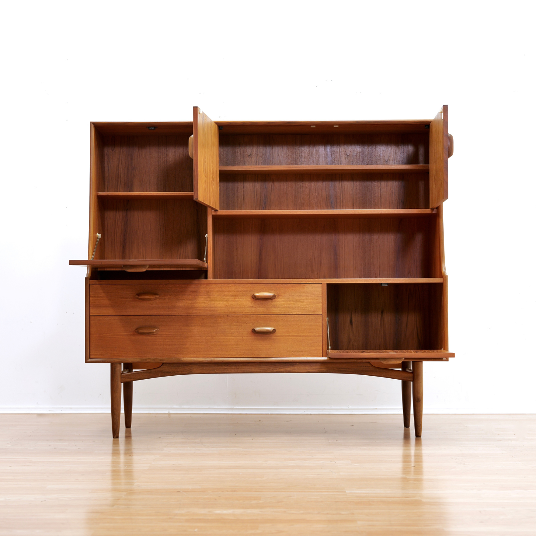 MID CENTURY DANISH RANGE TEAK CREDENZA BUFFET BY G PLAN