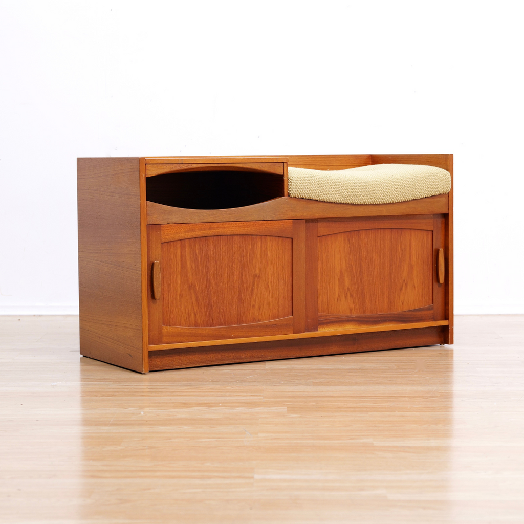 MID CENTURY ENTRYWAY BENCH IN TEAK BY CHIPPY HEATH