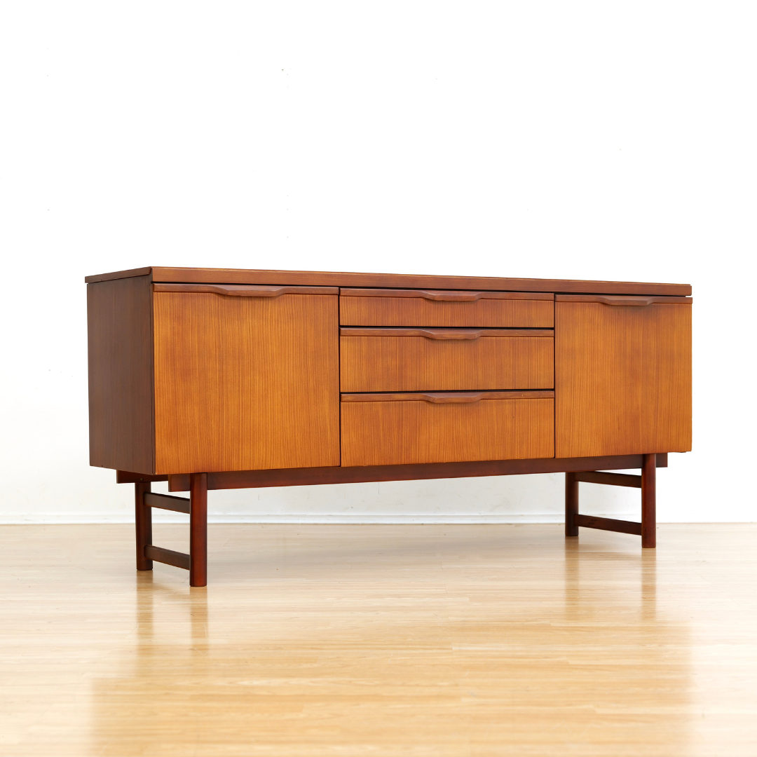 MID CENTURY CREDENZA BY ELLIOTS OF NEWBURY