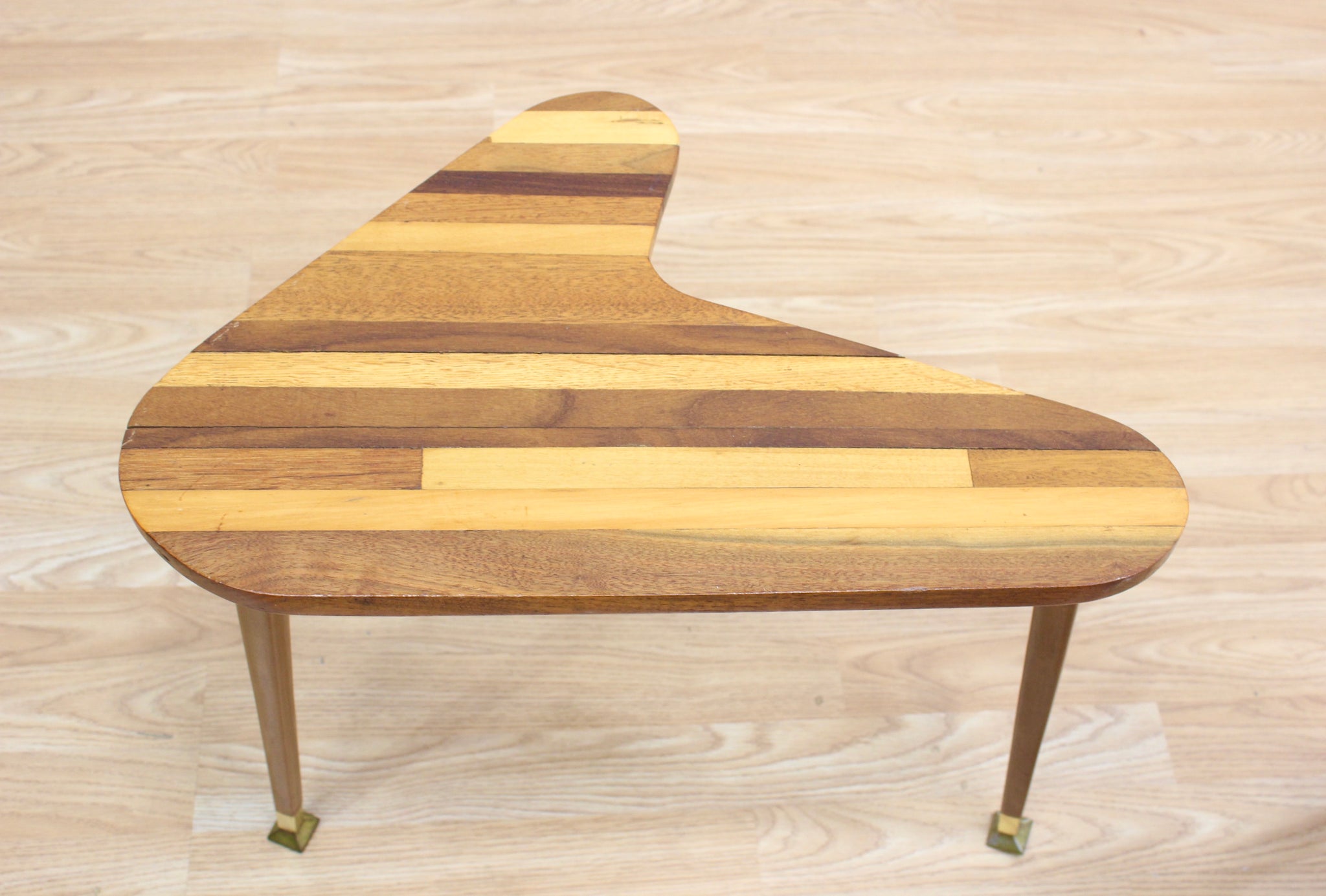 PAIR OF MID CENTURY 'BOOMERANG' SIDE TABLES