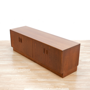 MID CENTURY LOW TEAK CREDENZA MEDIA UNIT BY G PLAN