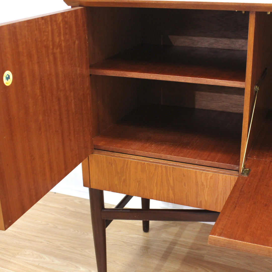 MID CENTURY TEAK CREDENZA BY MEREDEW FURNITURE