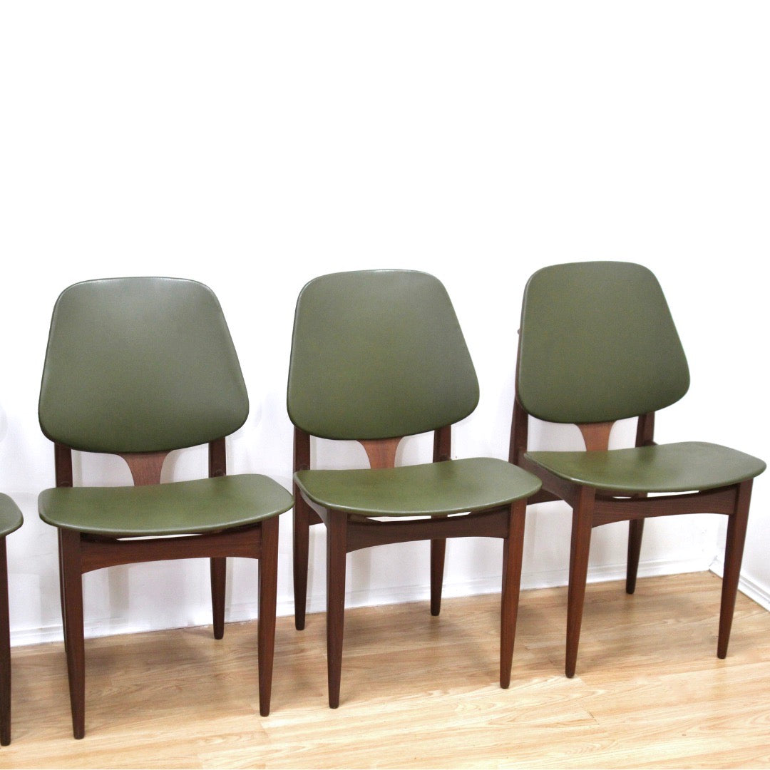 SET OF SIX MID CENTURY DINING CHAIRS BY ELLIOTS OF NEWBURY IN OLIVE GREEN