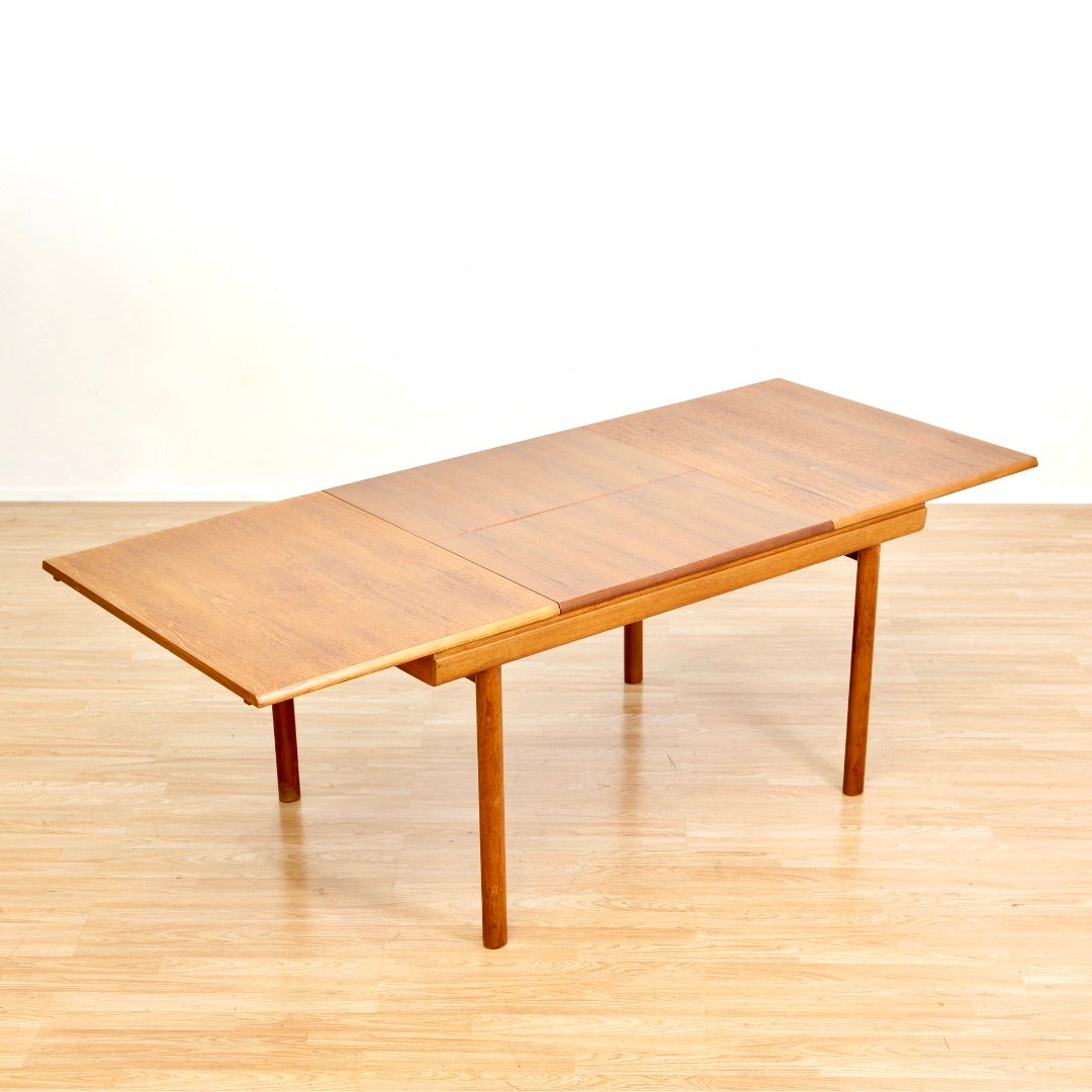 1960S EXTENDING TEAK DINING TABLE BY WHITE & NEWTON