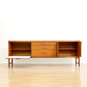 LONG MID CENTURY TEAK CREDENZA BY NATHAN FURNITURE OF LONDON