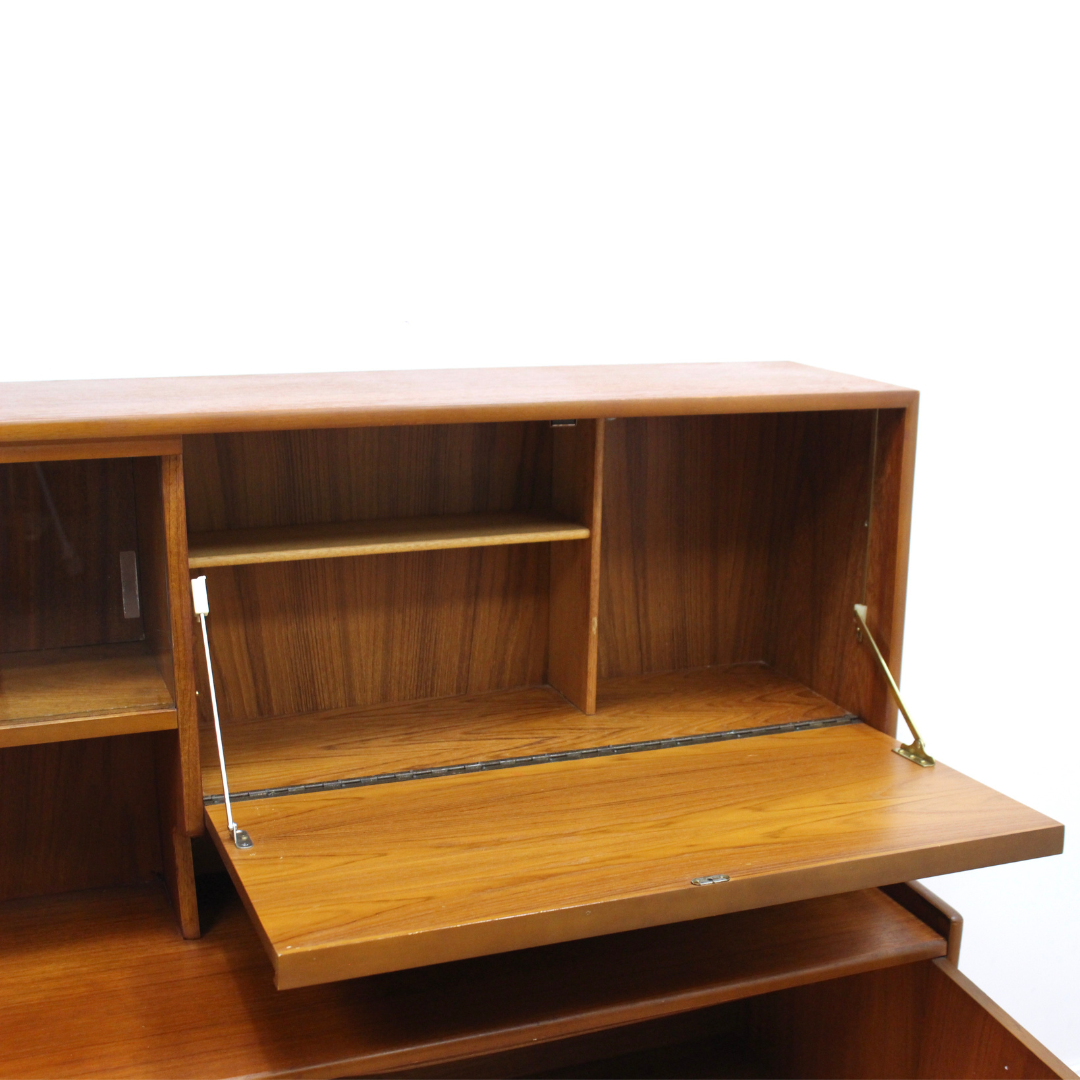 MID CENTURY TALL CREDENZA HIGHBOARD BUFFET BY TURNIDGE OF LONDON