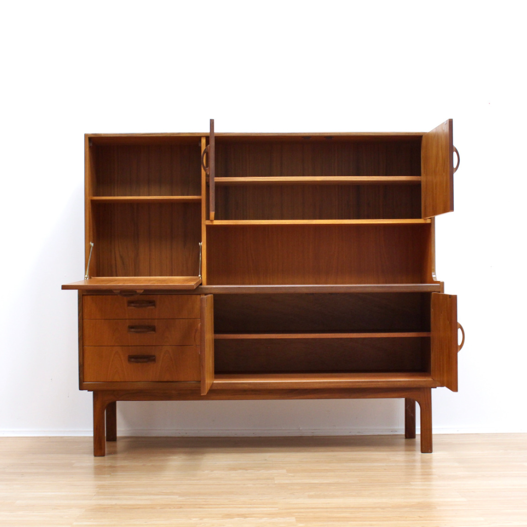 MID CENTURY TEAK CREDENZA BUFFET BY G PLAN