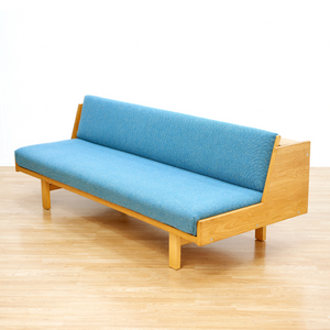 DANISH MODERN 'GE-248' DAYBED BY HANS J. WEGNER FOR GETAMA