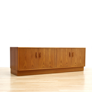 MID CENTURY LOW TEAK CREDENZA BY G PLAN