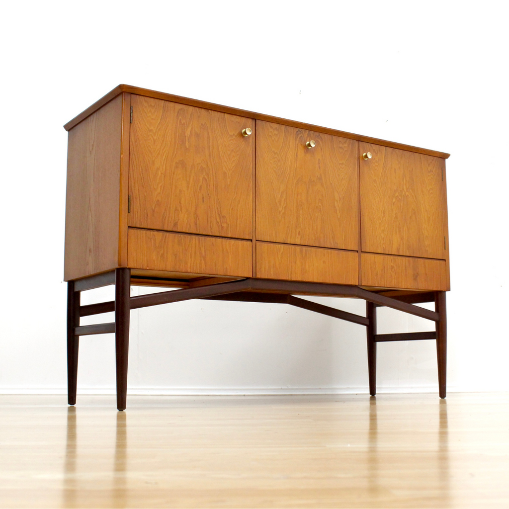 MID CENTURY TEAK CREDENZA BY MEREDEW FURNITURE