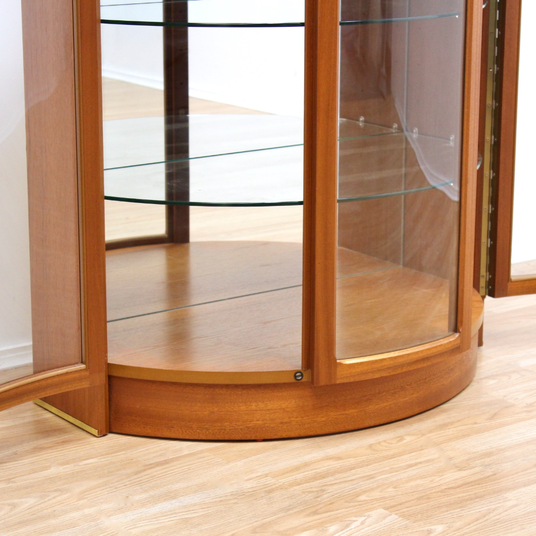 MID CENTURY TEAK CURVED CHINA DISPLAY CABINET BY NATHAN FURNITURE