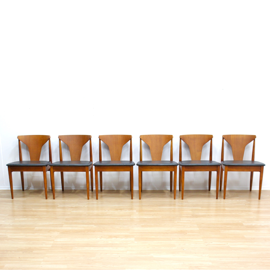 SET OF SIX MID CENTURY DINING CHAIRS BY ELLIOTS OF NEWBURY