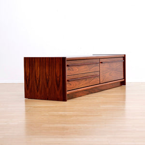LOW 1970S DANISH MODERN ROSEWOOD CREDENZA BY FAARUP MOBELFABRIK