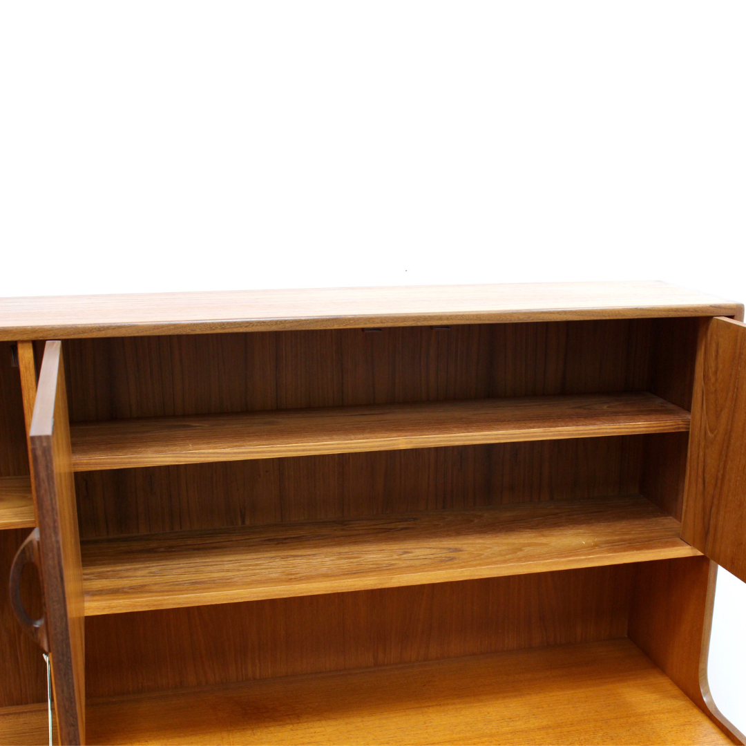 MID CENTURY TEAK CREDENZA BUFFET BY G PLAN