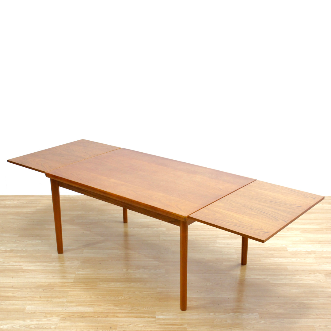 LARGE MID CENTURY TEAK EXTENDING DINING TABLE BY AM MOBLER