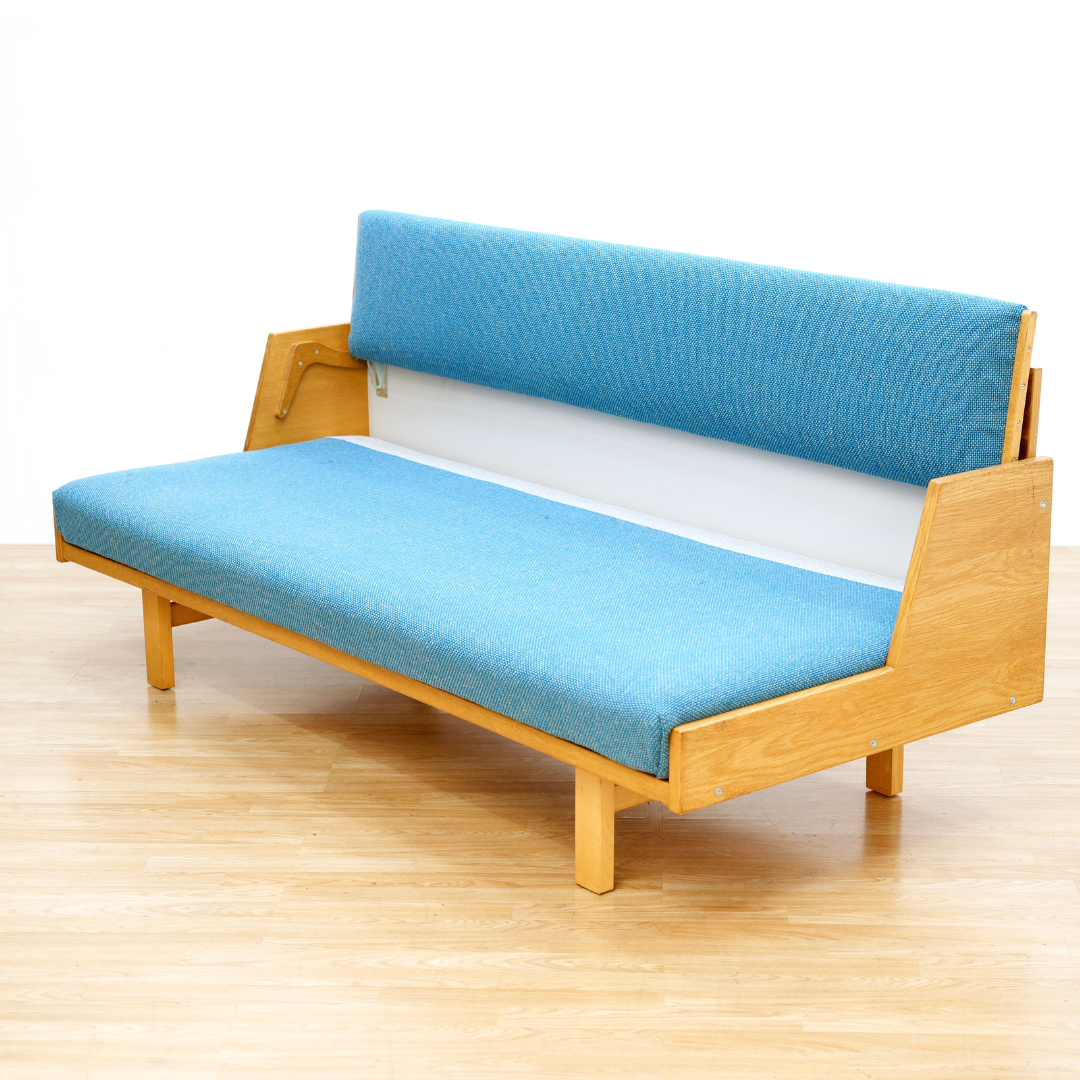 DANISH MODERN 'GE-248' DAYBED BY HANS J. WEGNER FOR GETAMA