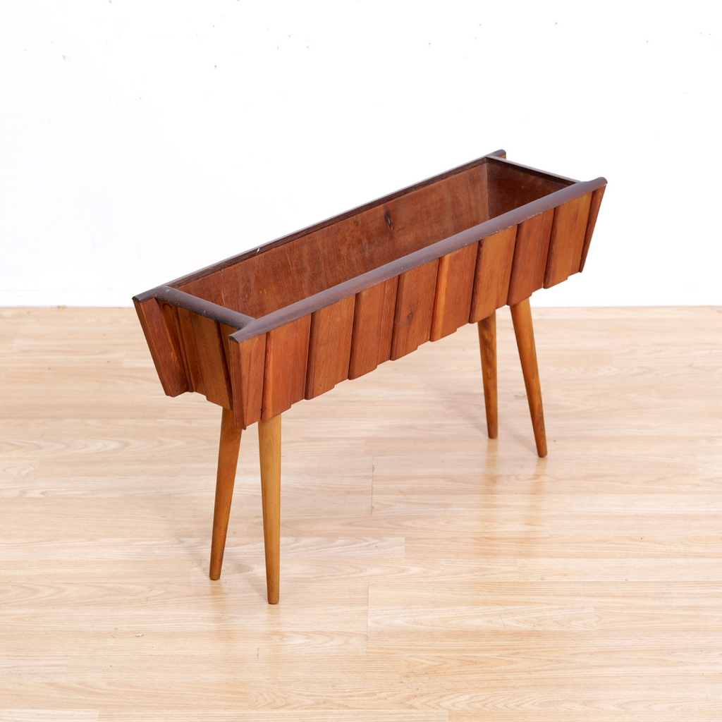 MID CENTURY WOODEN PLANT STAND