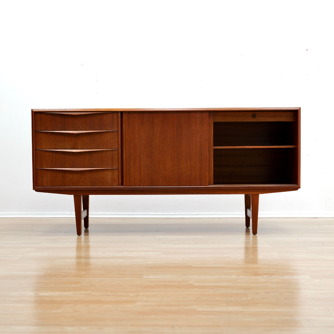 MID CENTURY CREDENZA BY E.W BACH FOR SEJLING SKABE