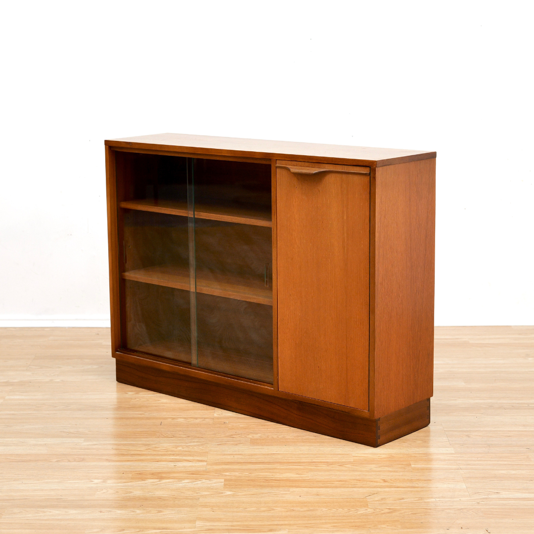 MID CENTURY DANISH TEAK ENTRYWAY DISPLAY CABINET