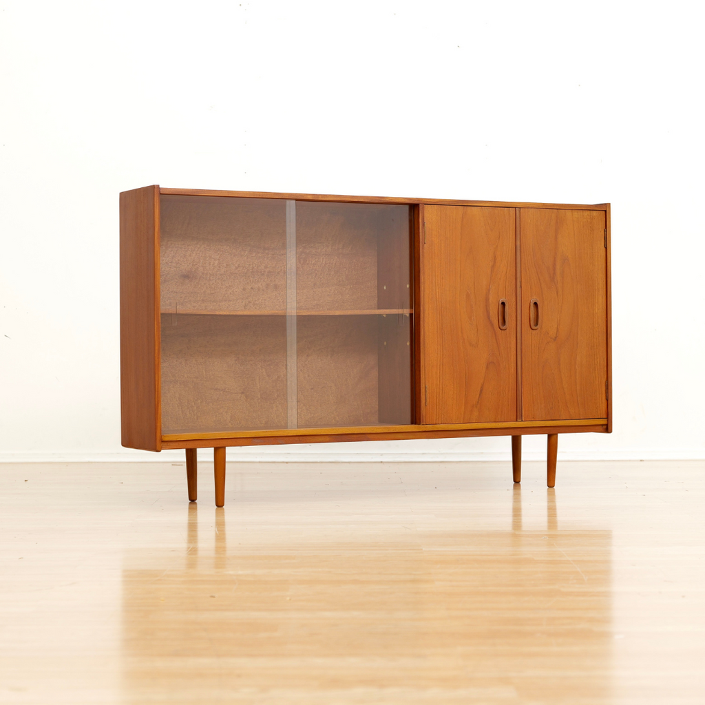 SLIM MID CENTURY DANISH TEAK SIDEBOARD DISPLAY CABINET