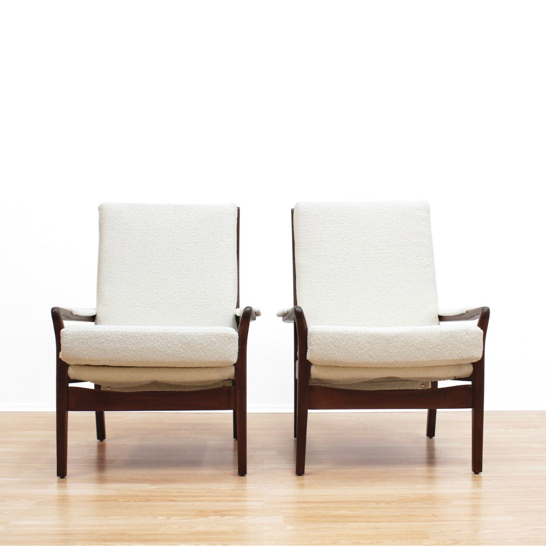 PAIR OF MID CENTURY LOUNGE CHAIRS BY CINTIQUE IN BOUCLE