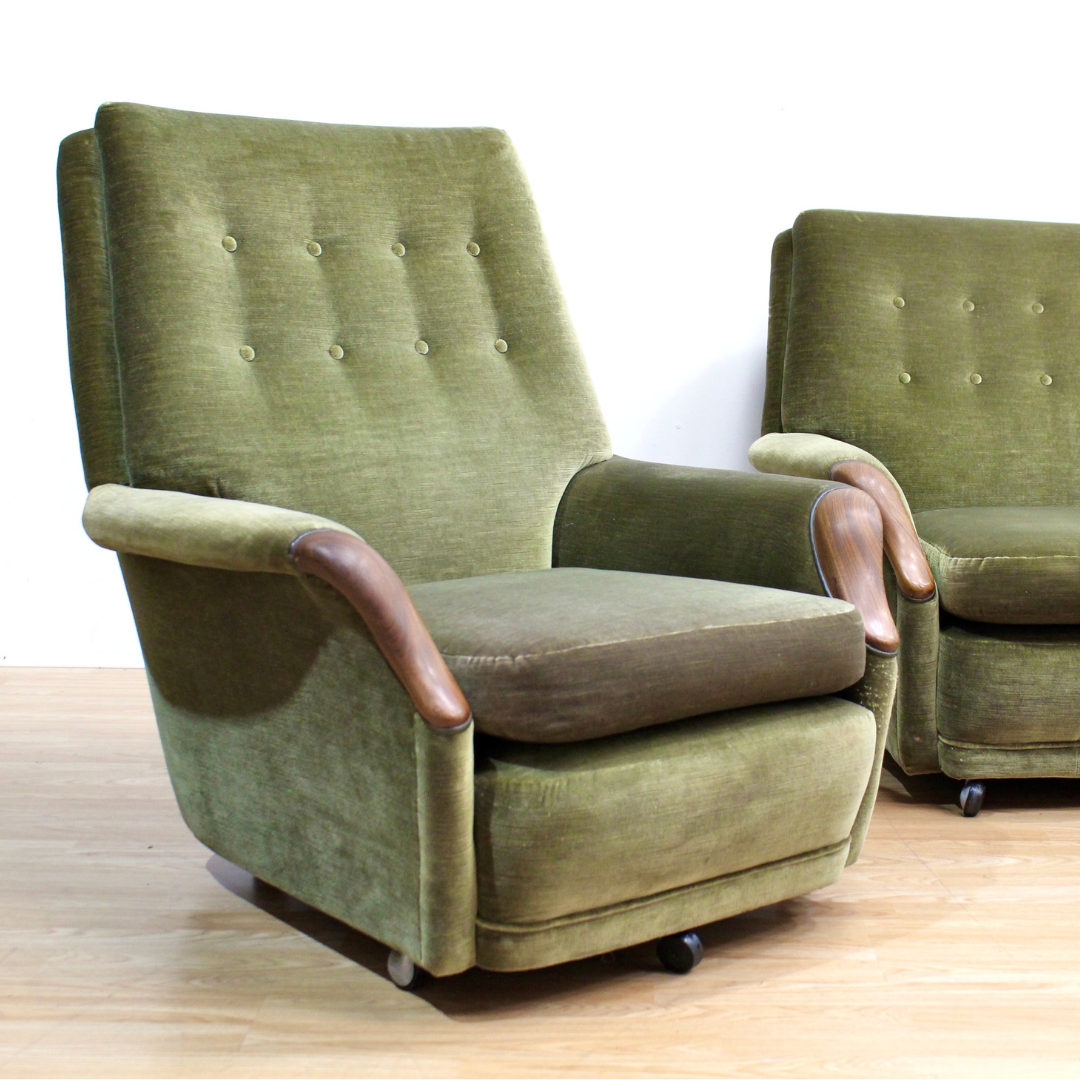 MID CENTURY GREEN VELVET SOFA & CHAIRS BY HEALS OF LONDON