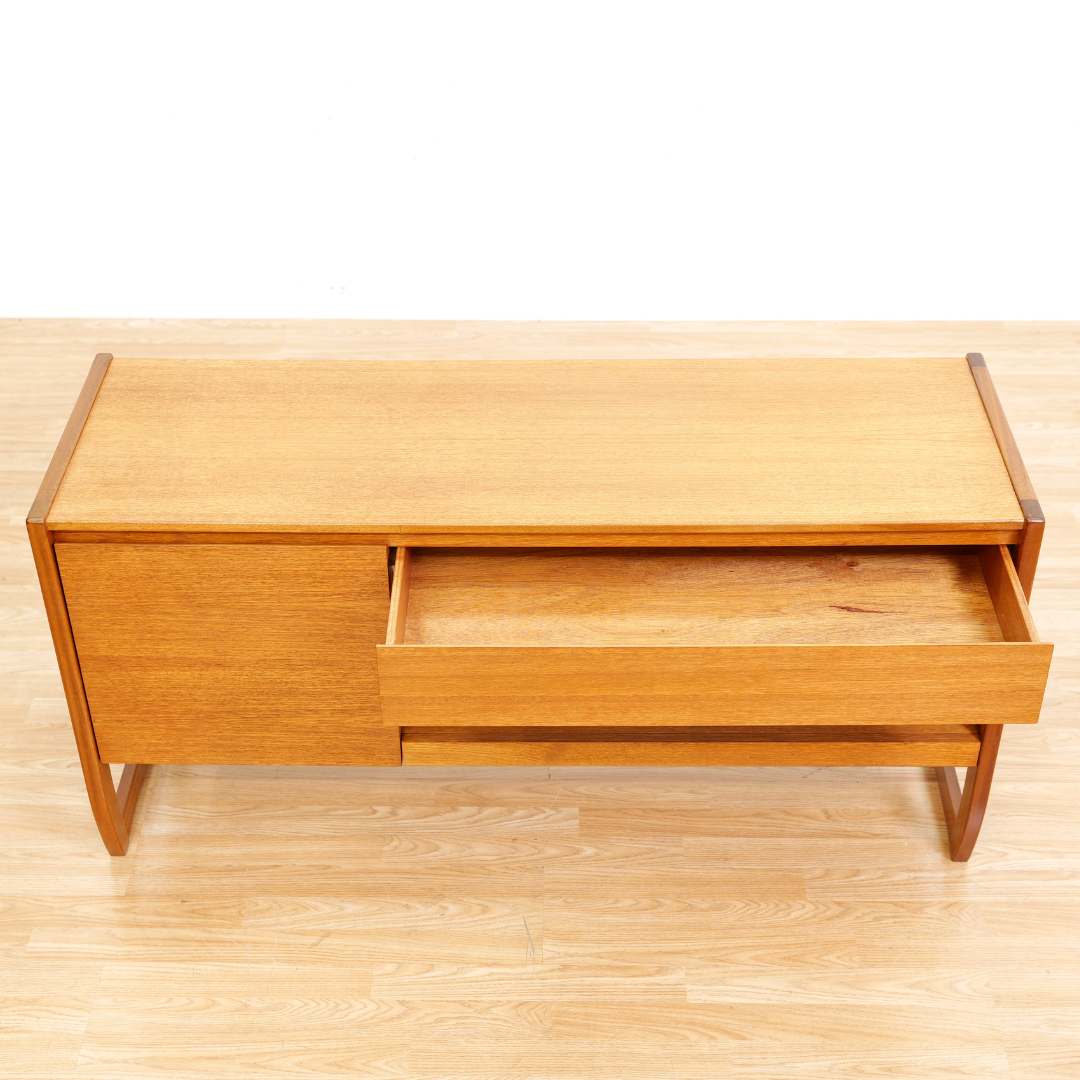 Reserved 1970S TEAK VINYL RECORD HIFI MEDIA UNIT
