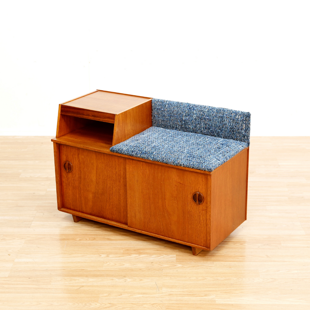 MID CENTURY ENTRYWAY BENCH IN TEAK BY CHIPPY HEATH