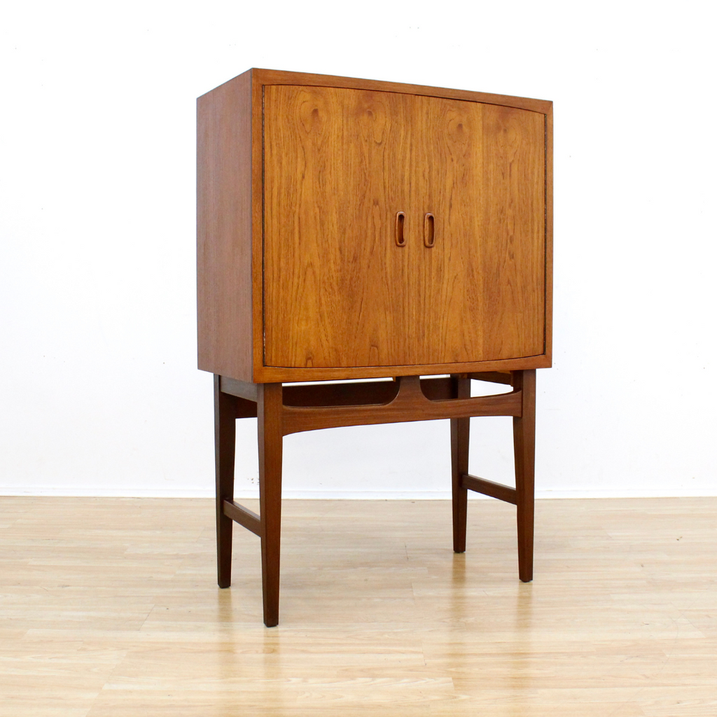 MID CENTURY NORWEGIAN TEAK BAR CABINET BY TORBJØRN AFDAL