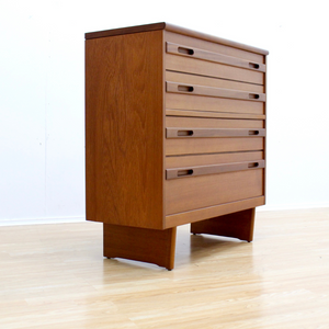 MID CENTURY DRESSER BY WILLIAM LAWRENCE OF NOTTINGHAM