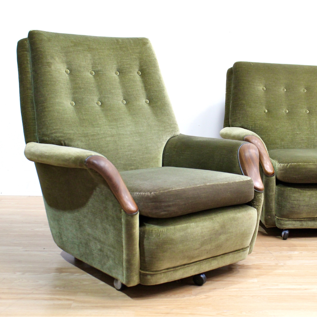 MID CENTURY GREEN DRAYLON SOFA & CHAIRS BY HEALS OF LONDON