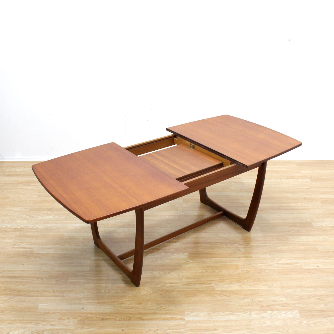 MID CENTURY DINING TABLE & CHAIRS BY PORTWOOD FURNITURE