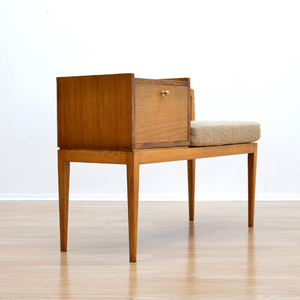 MID CENTURY ENTRYWAY BENCH IN OAK & BOUCLE