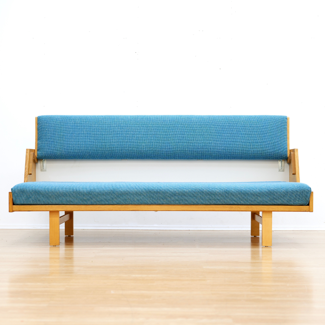 DANISH MODERN 'GE-248' DAYBED BY HANS J. WEGNER FOR GETAMA