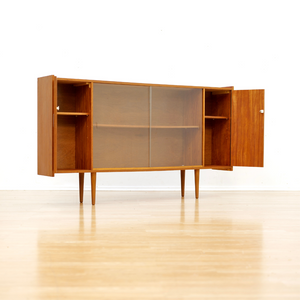 SLIM MID CENTURY TEAK CHINA DISPLAY CABINET SIDEBOARD