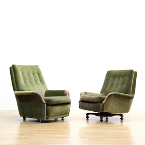 MID CENTURY GREEN DRAYLON SOFA & CHAIRS BY HEALS OF LONDON