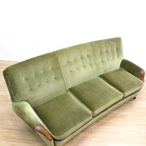 MID CENTURY GREEN VELVET SOFA & CHAIRS BY HEALS OF LONDON