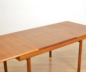 1960S EXTENDING TEAK DINING TABLE BY WHITE & NEWTON