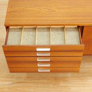 LONG MID CENTURY TEAK CREDENZA BY WHITE & NEWTON
