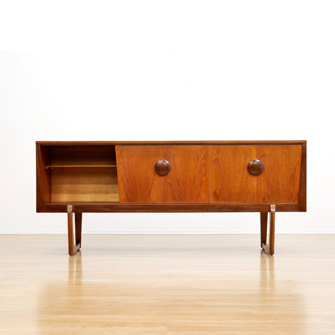 MID CENTURY CREDENZA BY ELLIOTS OF NEWBURY