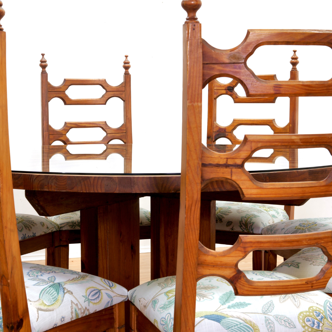 1970S HAND CARVED BRUTALIST DINING SET BY AQUARIUS ENTERPRISES AFRICA