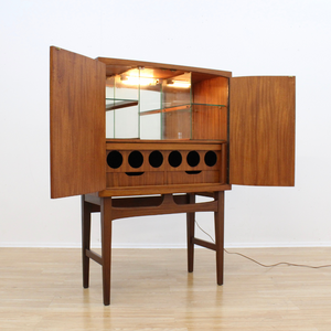 MID CENTURY NORWEGIAN TEAK BAR CABINET BY TORBJØRN AFDAL