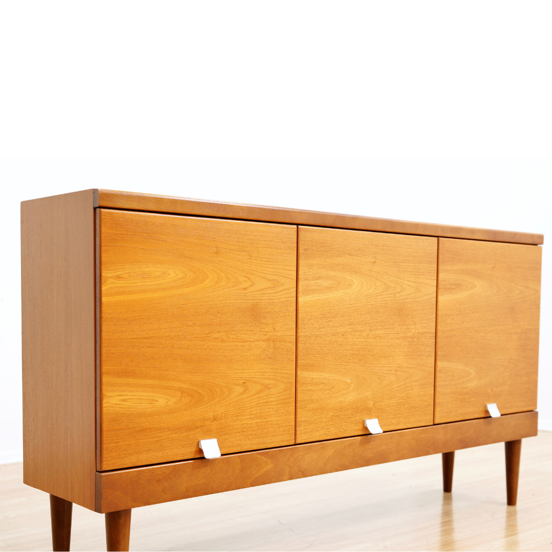 LOW MID CENTURY CONSOLE CREDENZA BY WHITE & NEWTON